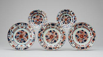 182. A set of eight plates, Qing dynasty, early 18th century.