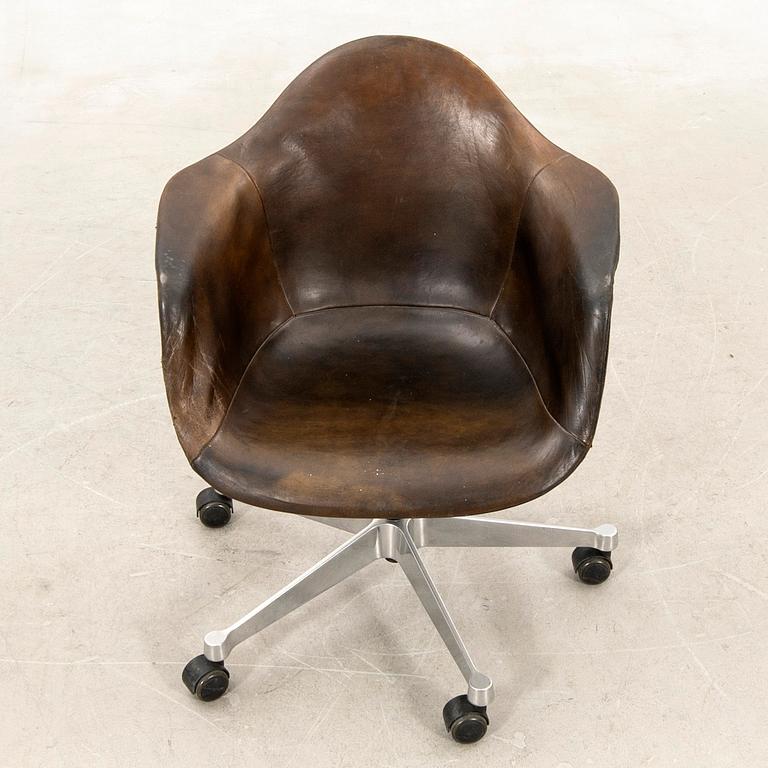 Charles & Ray Eames, PACC armchair by Vitra, second half of the 20th century.