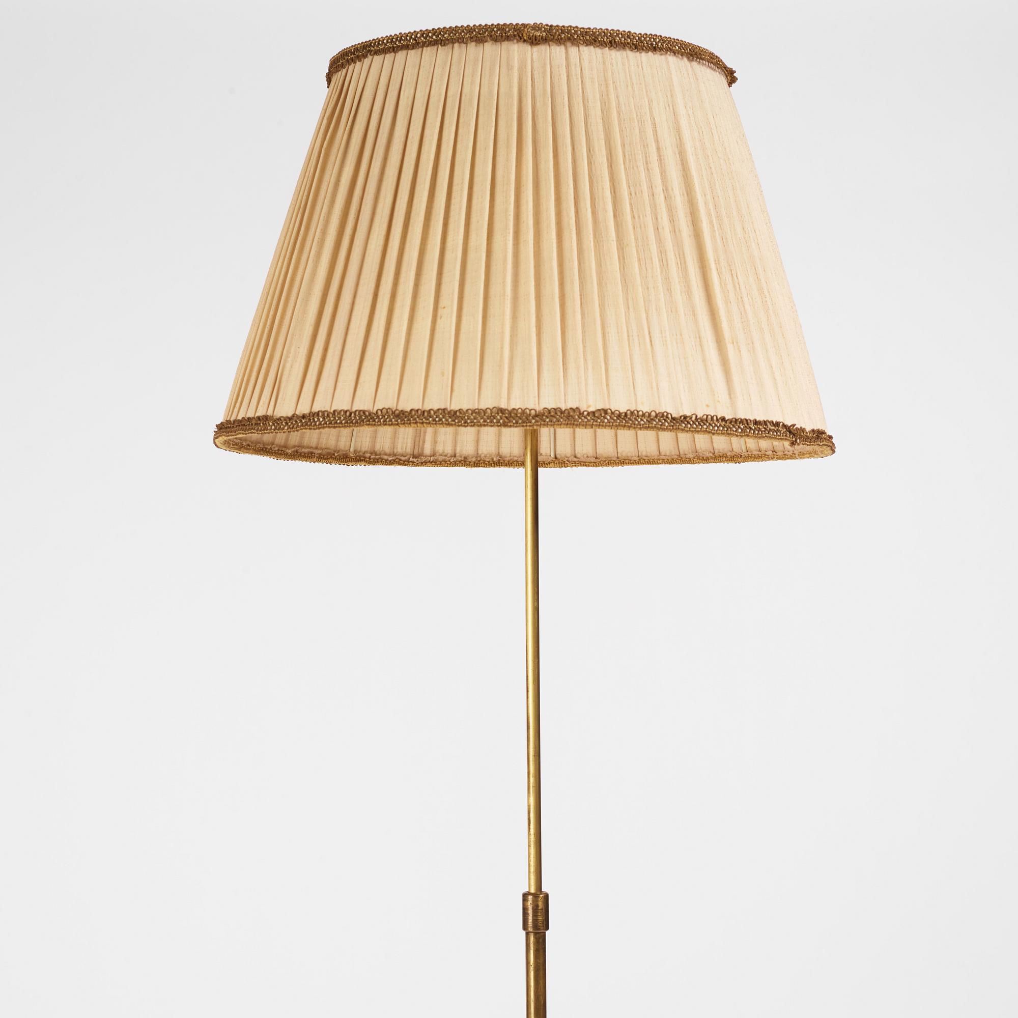 Erik Tidstrand and/ or Bertil Brisborg a brass 'model 30085' floor lamp, Nordiska Kompaniet, 1940s.