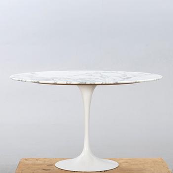 EERO SAARINEN, table, "Tulip" Knoll international, second half of the 20th century.