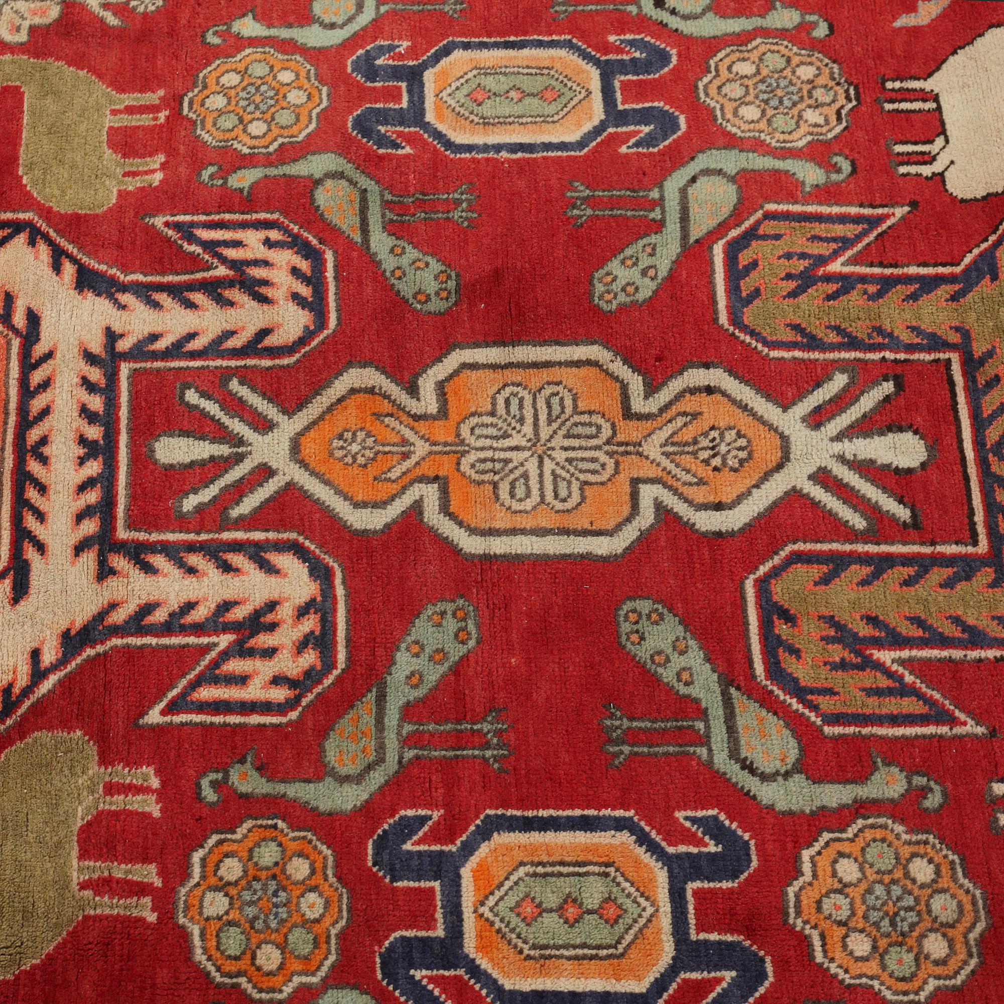 MATTA, Meshkin, 334 x 140 cm.