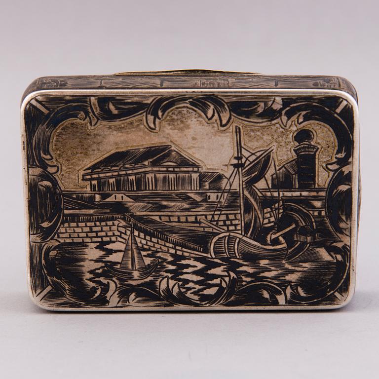 SNUFF BOX, silver with niello decoration, Moscow probably 1826, goldsmith OB.