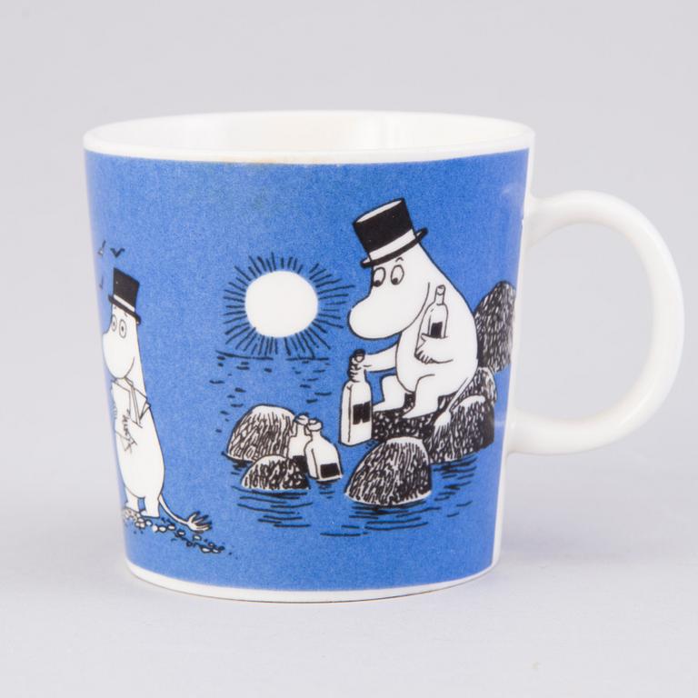 MOOMIN-MUG, porcelain, 'Mug dark blue',  Moomin Characters, Arabia  1991-1999.