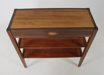 SIDEBOARD.