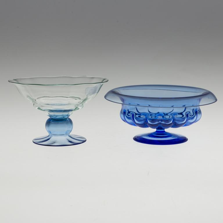 2 glass bowls, Simon Gate, Orrefors Sandvik, ca 1917-1920.