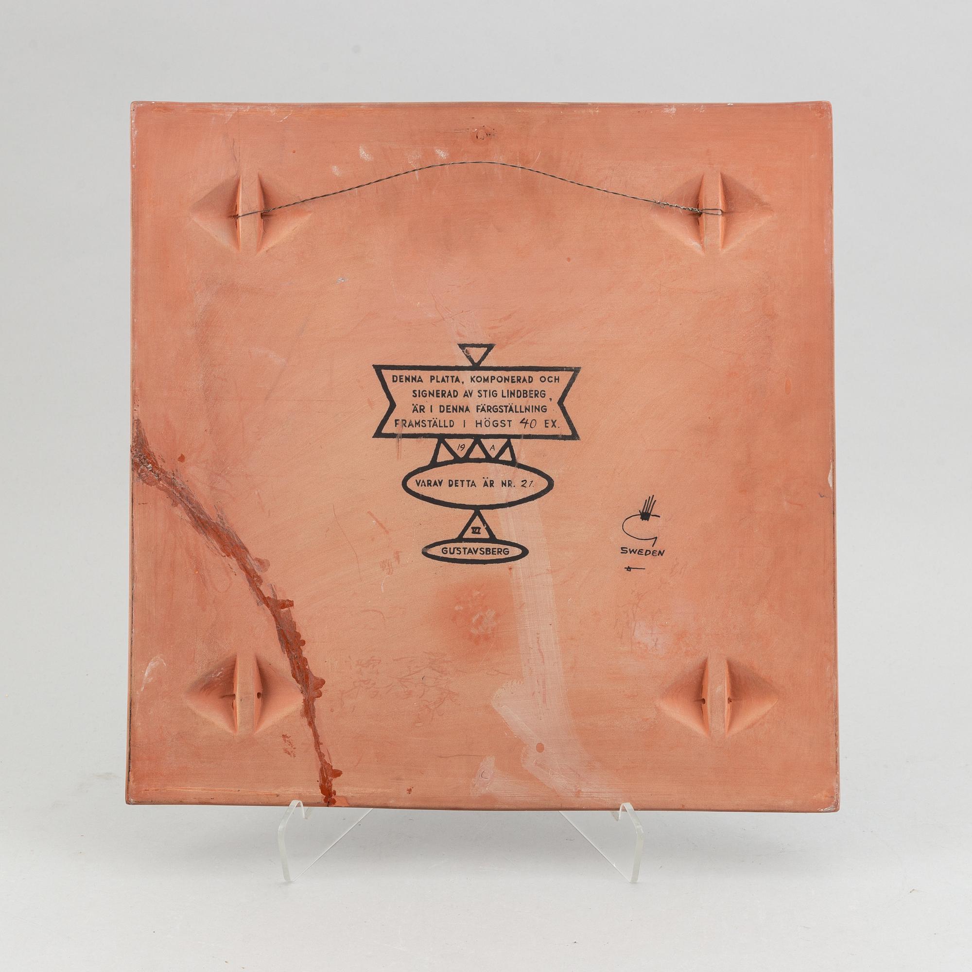 Stig Lindberg, an earthenware wall plaque, 21/40, Gustavsberg Studio.