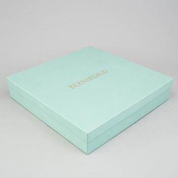 JEFF KOONS, a porcelain plate "Michael Jackson and bubbles" for Bernardaud 2013.