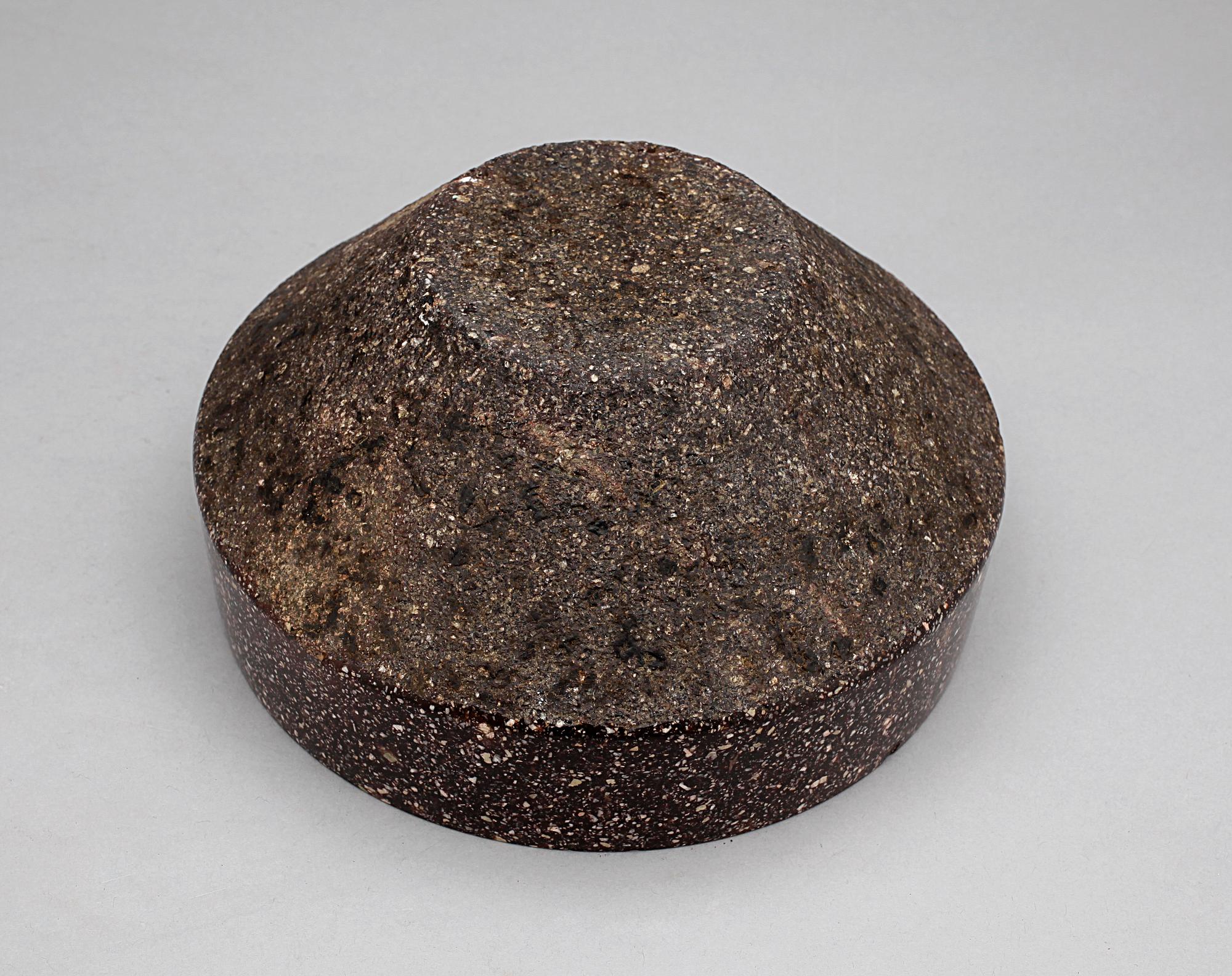 MORTEL, porfyr, 1800-tal.