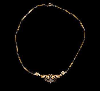 HALSKEDJA, 18 K guld med flodpärlor, G. Dahlgren, Malmö, 1933. Vikt ca 10 g.