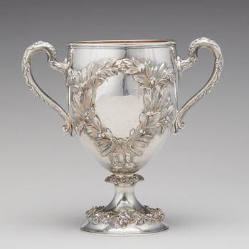 An English 19th century parcel-gilt silver cup, mark of Robert Hennell, London 1863.