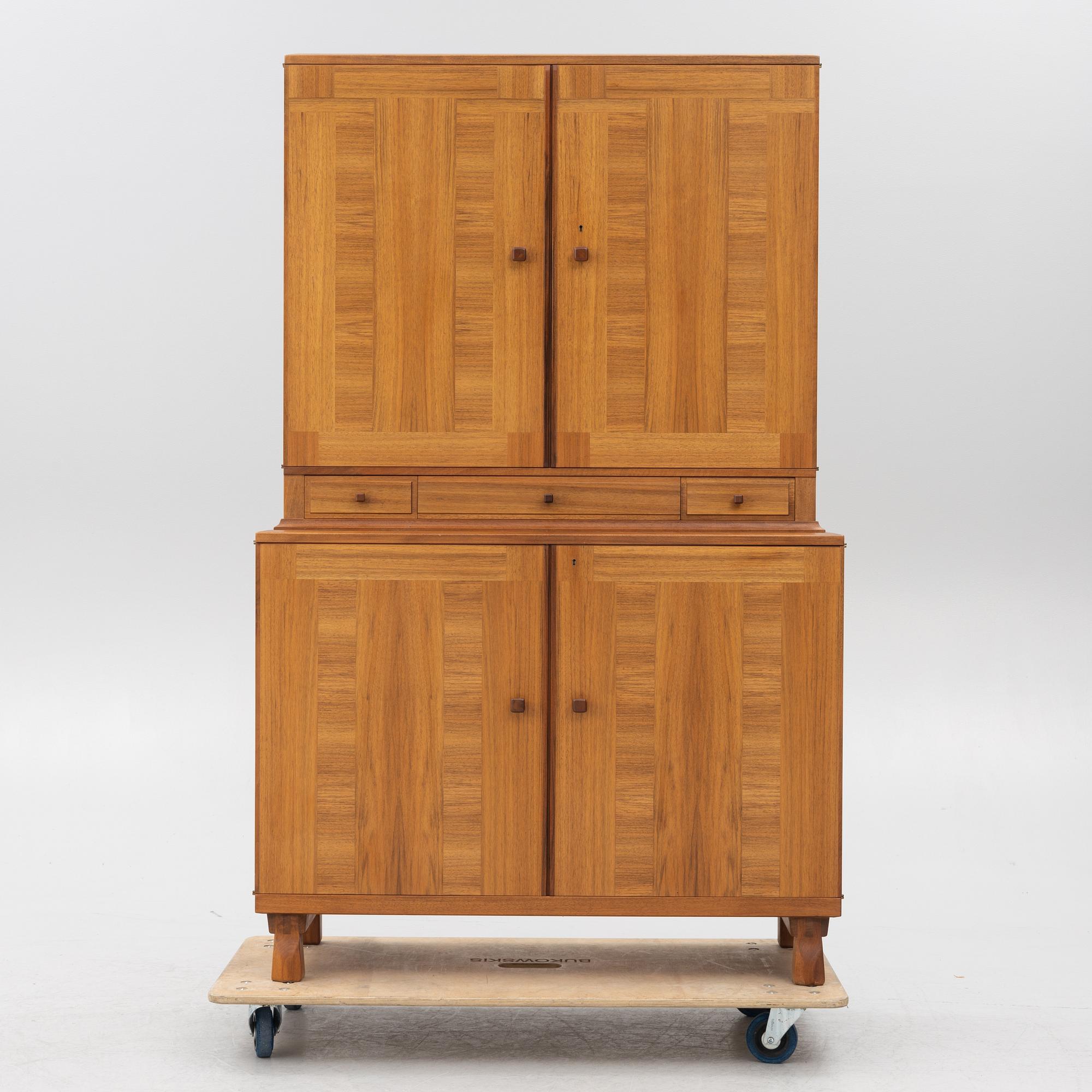 Carl Malmsten, skåp, "Ambassadör", 1900-talets andra hälft.