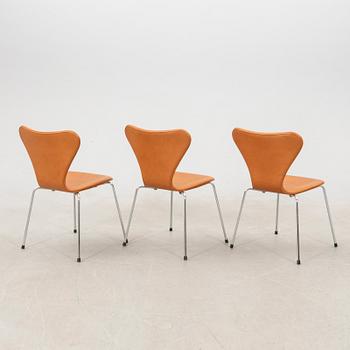 Arne Jacobsen, chairs 3 pcs "Seven" for Fritz Hansen, late 20th century.