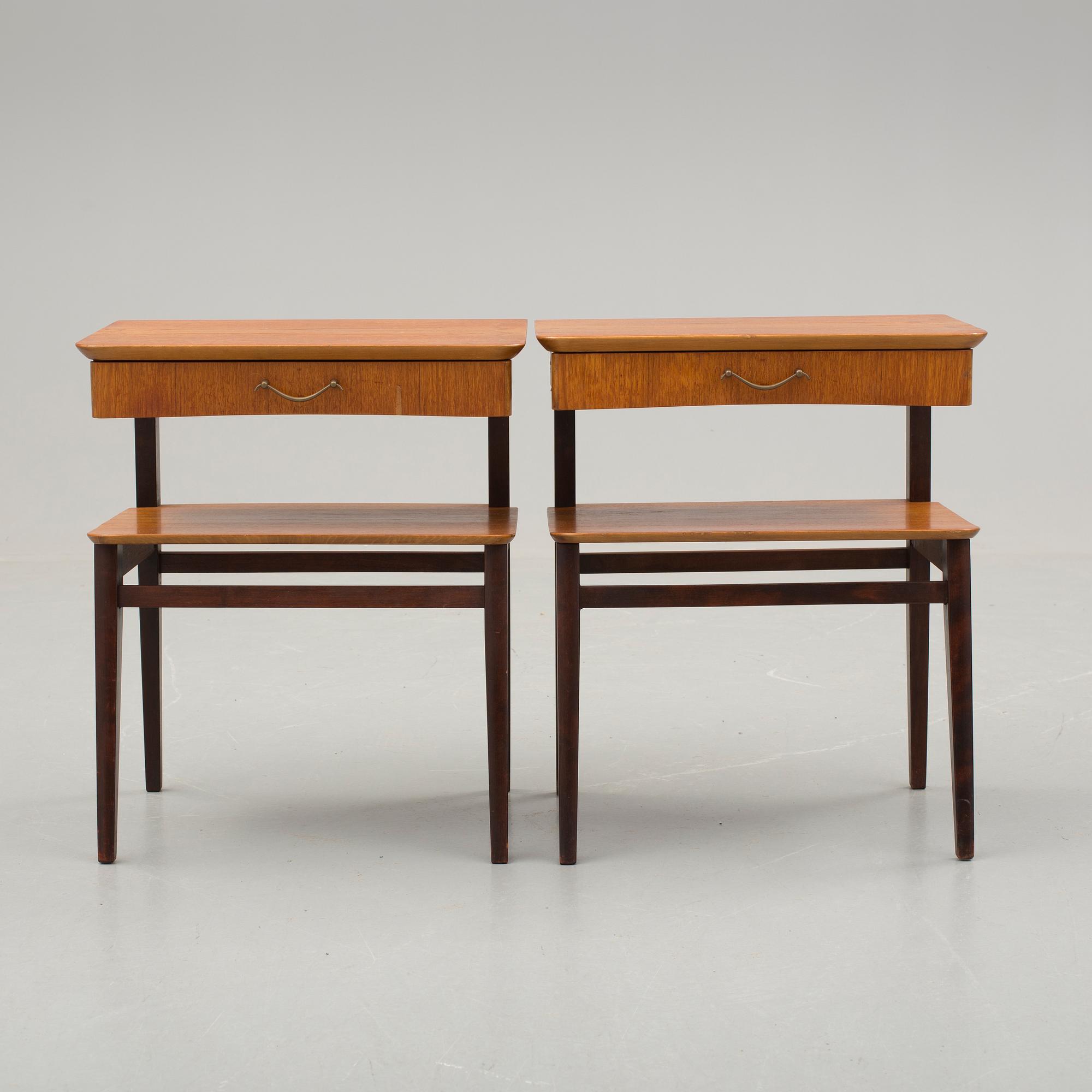 SÄNGBORD, ett par. 1950-/60-tal.
