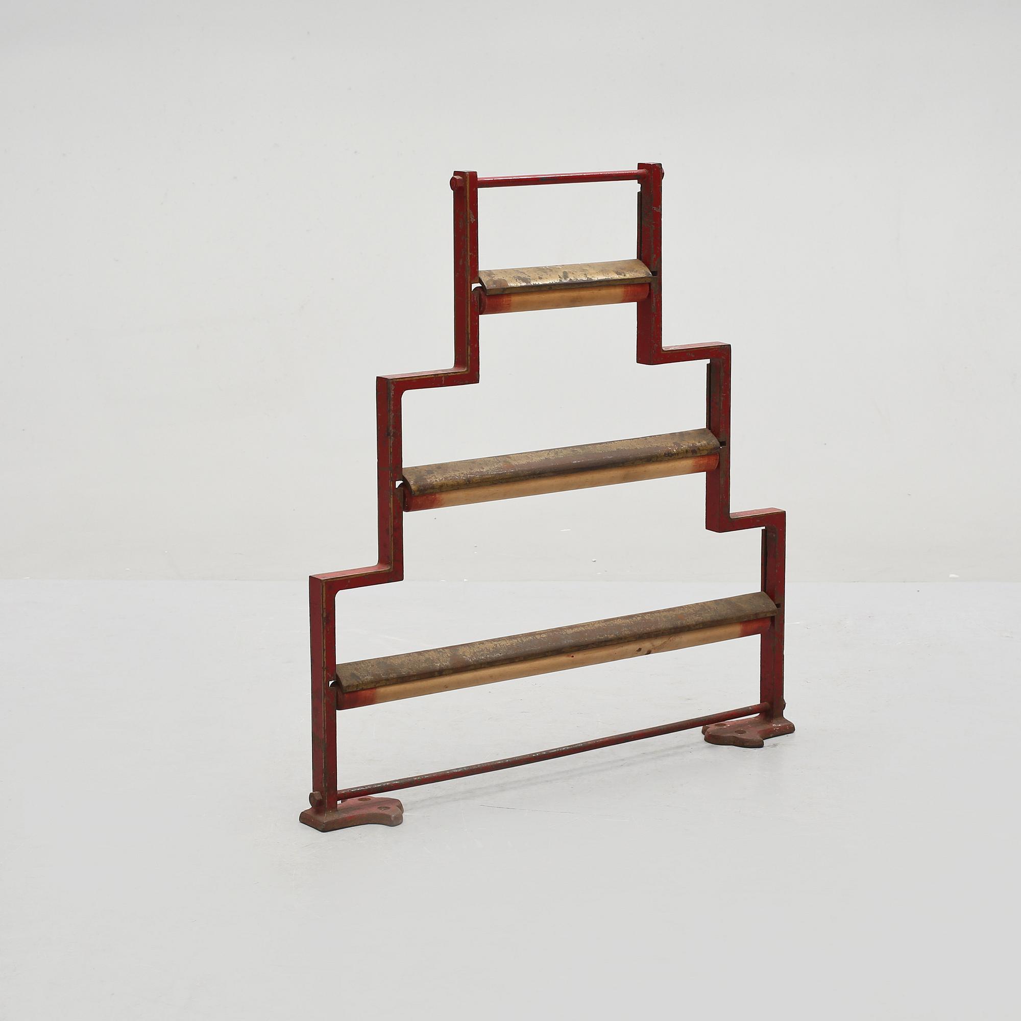 PAPPERSHÅLLARE, 1900-talets första hälft.