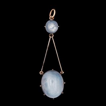 1209. A star sapphire pendant, Ceylon.