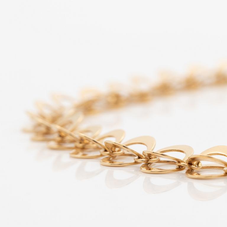 Theresia Hvorslev, a necklace and a bracelet, 18K gold, Falköping 1969.