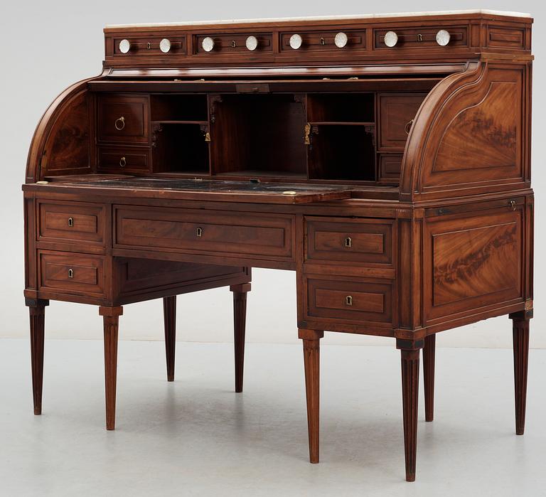 A French Directoire late 18th century mahogany cylinder bureau.