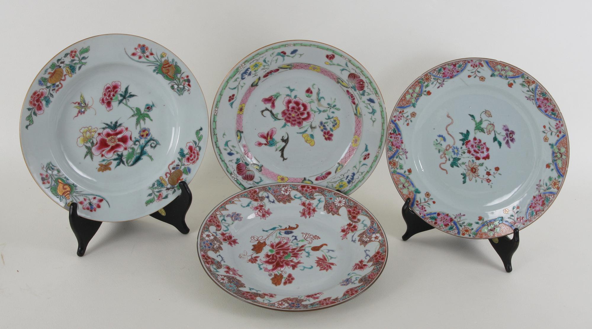 TALLRIKAR, 4 st. Porslin, Kina Qinglong, 1700-tal.