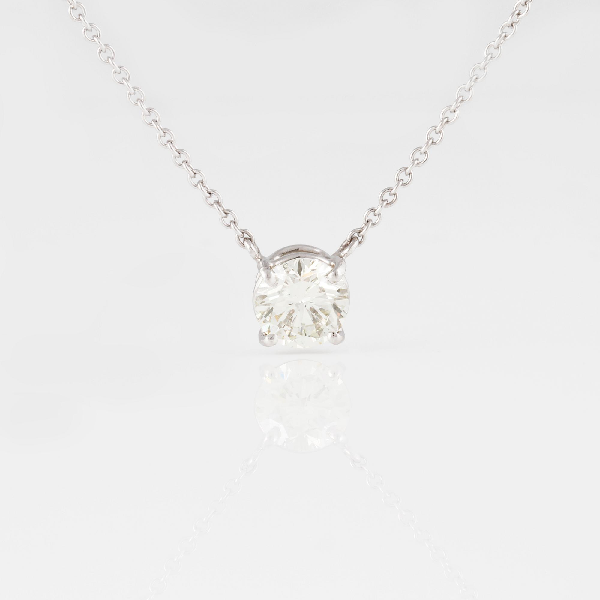 HÄNGE, 18K vitguld med briljantslipad diamant ca 1.00 ct. Vikt 2,6 gram.