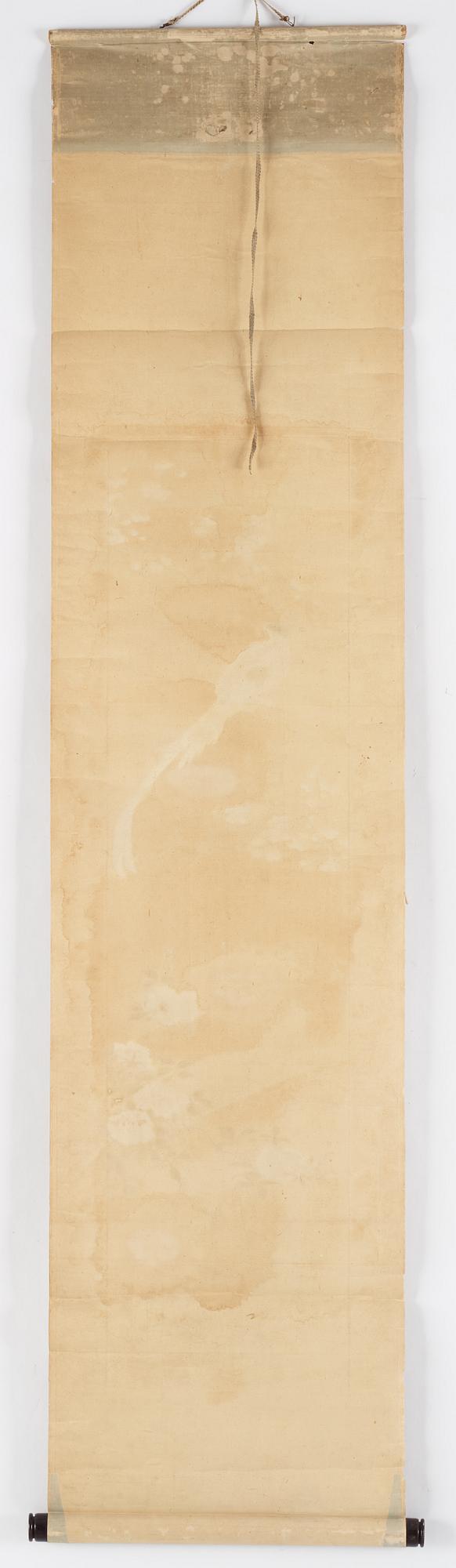 RULLMÅLNINGAR, två stycken, tusch och färg på papper och siden. Kina samt Japan, 1900-tal.