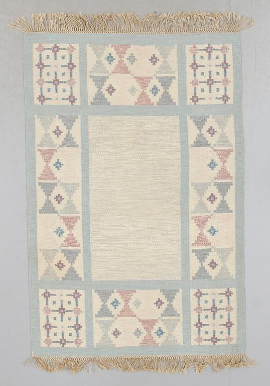 MATTA, rölakan, Ingegerd Silow, signerad IS. Ca 202 x 136 cm.
