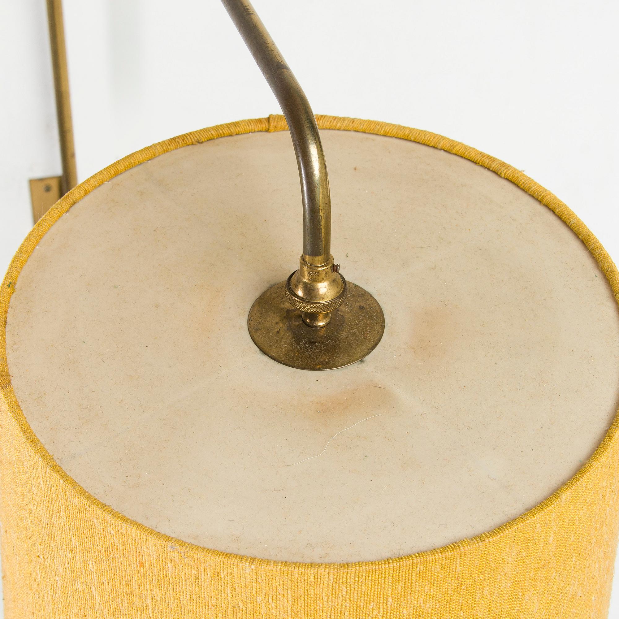A mid-20th century wall light.