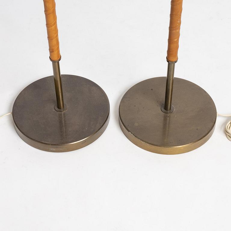 Harald Notini, eller Uno Westerberg, golvlampor, ett par, modell "15750", Arvid Böhlmarks Lampfabrik, Stockholm, 1950-60-tal.