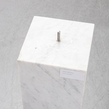 Jens-Flemming Sørensen, skulptur, blankpolerad brons, signerad Jens Flemming och daterad 1974.