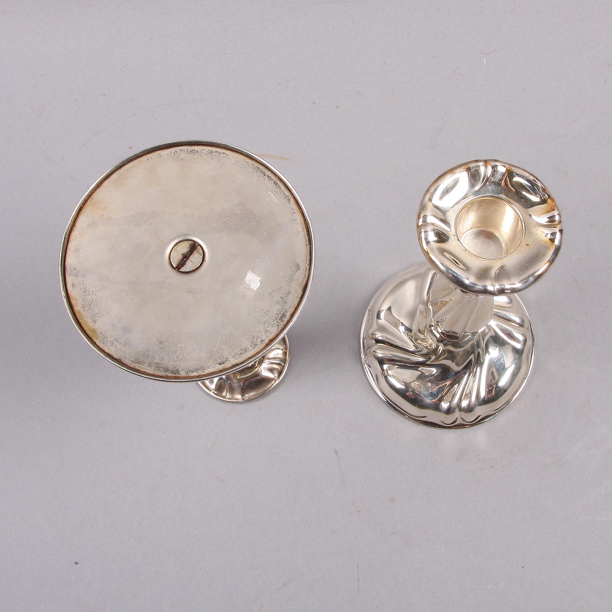 LJUSSTAKAR, ett par, silver, rokokostil, Tyskland, svenska importstämplar, 1900-tal.