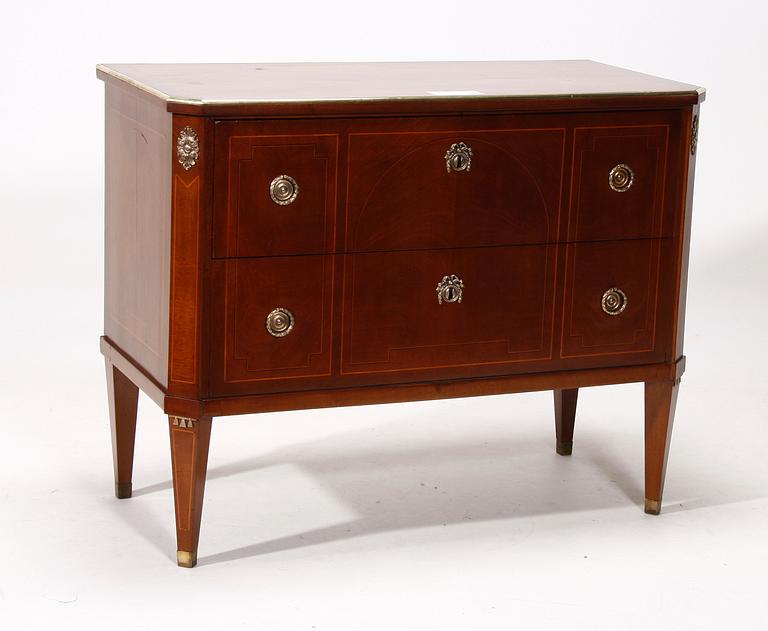 BYRÅ, gustaviansk stil, 1800-tal.