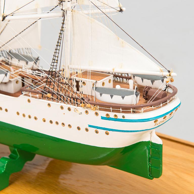 A ships model of frigate Suomen Joutsen 20th century.