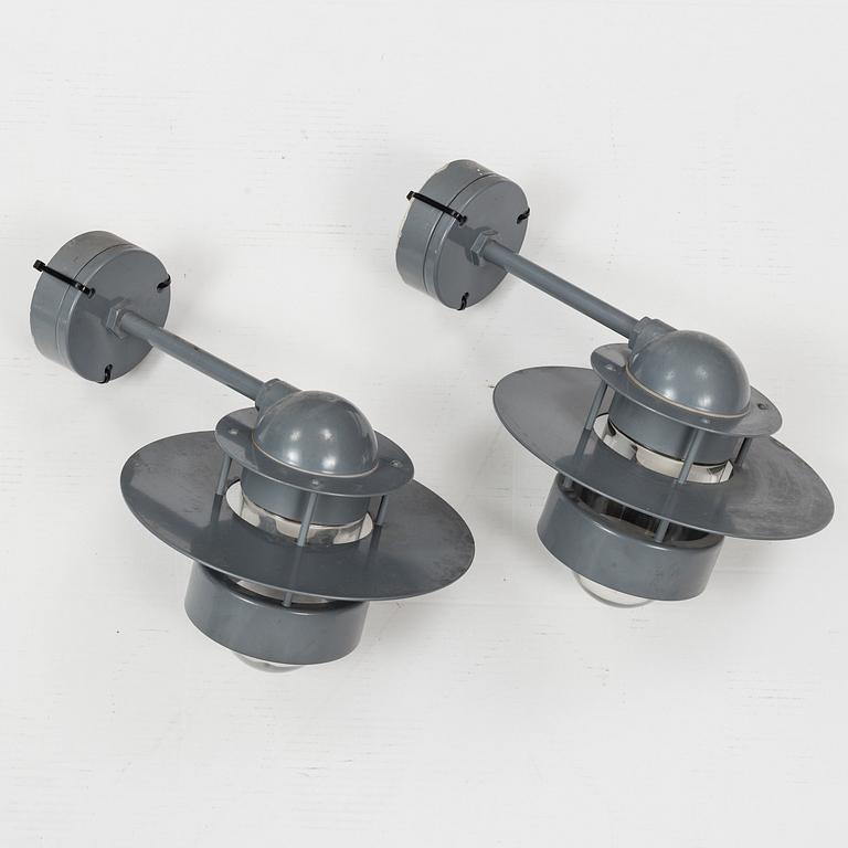 JENS MØLLER-JENSEN, a pair of 'Albertslund' outdoors wall lights from Louis Poulsen, Denmark.