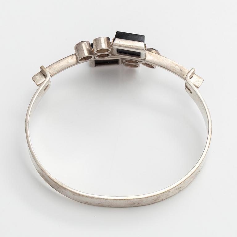 Elis Kauppi, pendant and bracelet, silver, spectrolite, Kupittaan Kulta, Turku 1965.