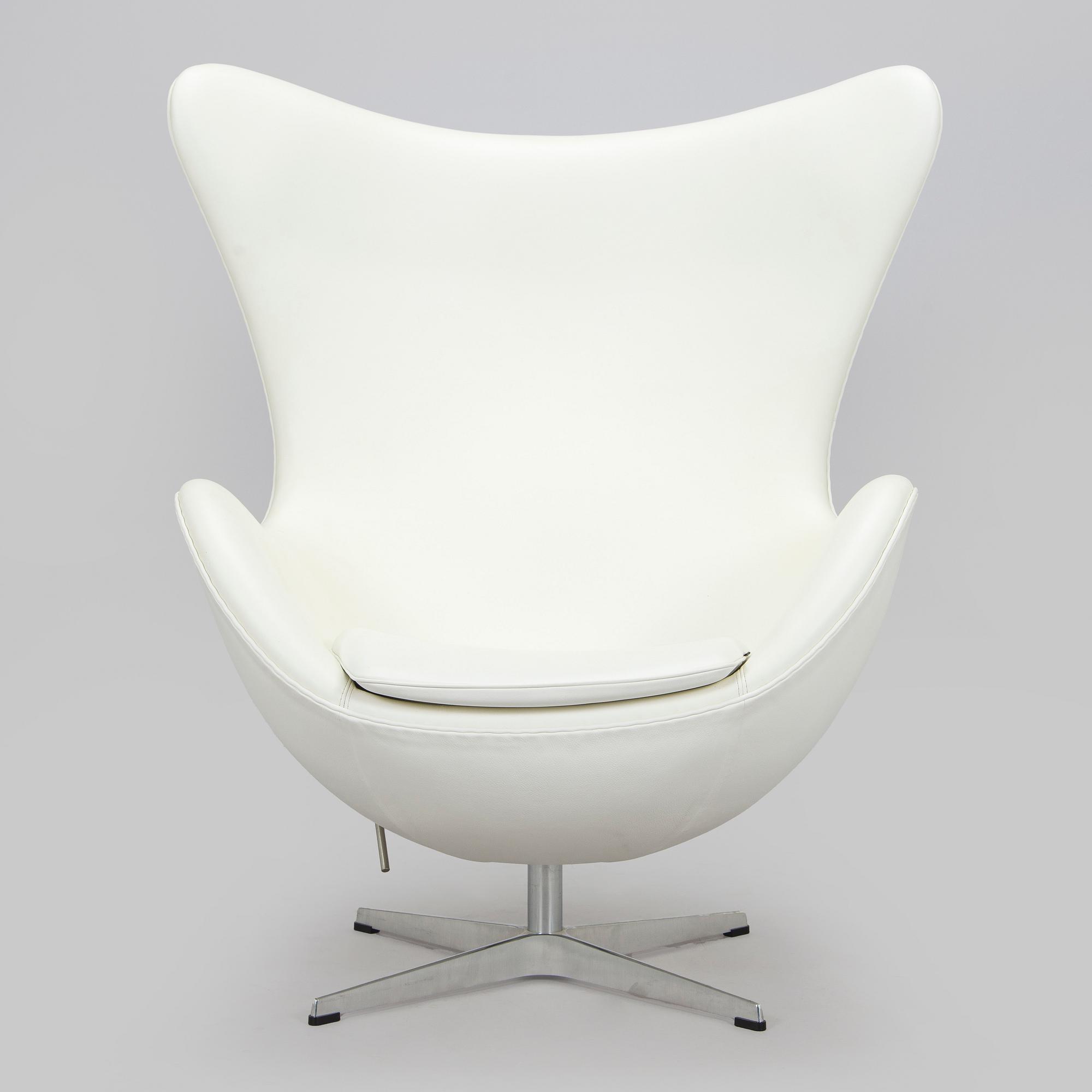 Arne Jacobsen, nojatuoli, "Egg", Fritz Hansen, Tanska 2018.