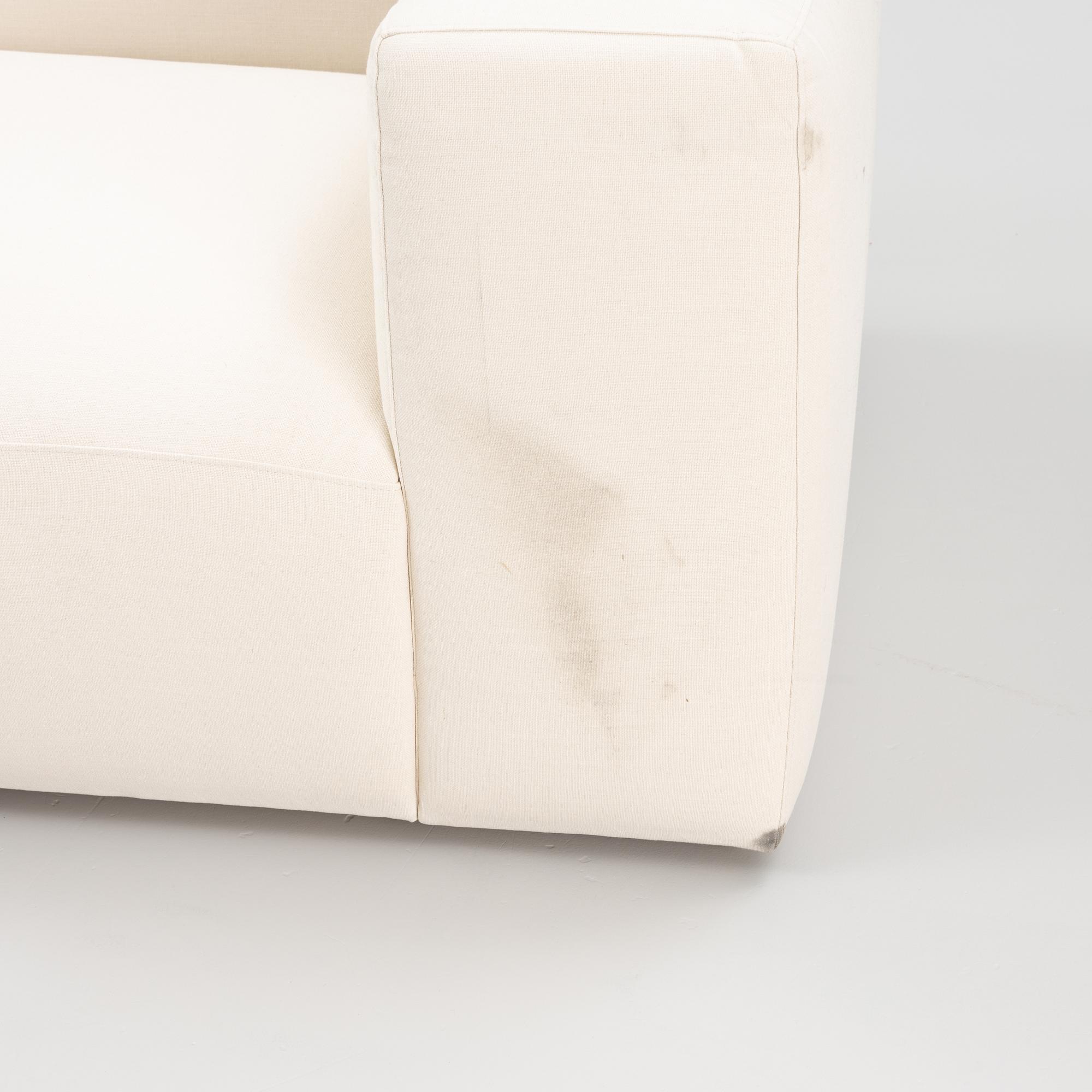 Soffa, "Bulky", Layered.