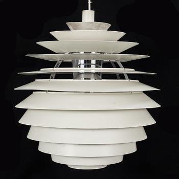 TAKLAMPA, "PH Globe", Poul Henningsen för Louis Poulsen. Höjd 60 cm.