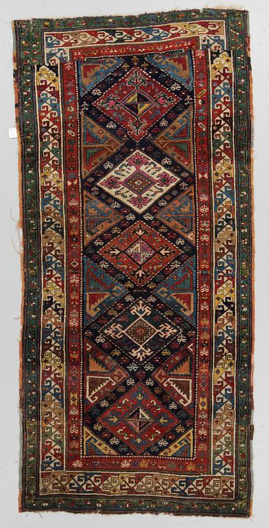 MATTA, Kaukas, ca 229 x 108 cm.