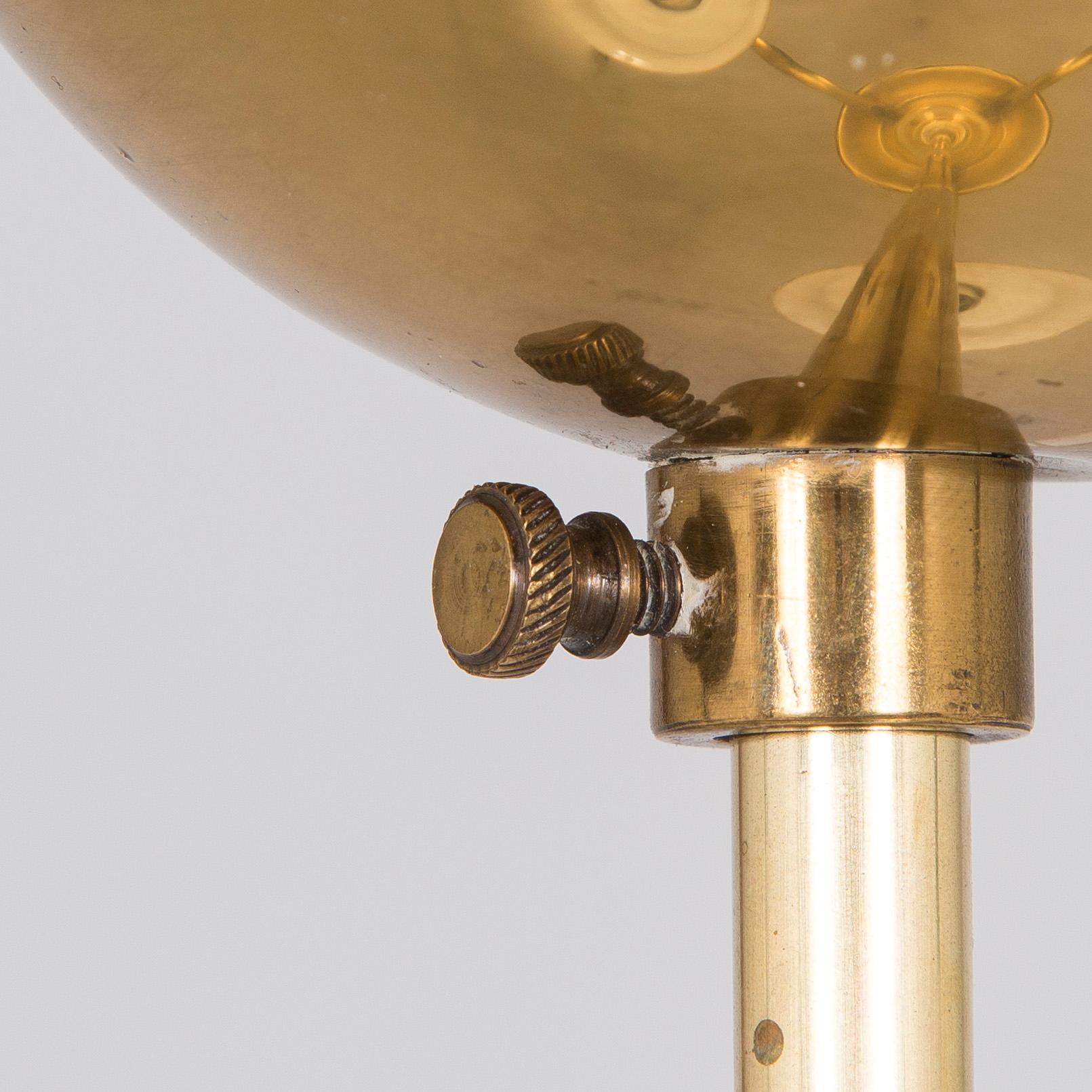 Paavo Tynell, taklampa modell 1411/3 Taito, 1930-tal.