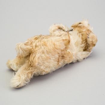 A Steiff bag in the shape of a dog, Germany, 1926-1934.