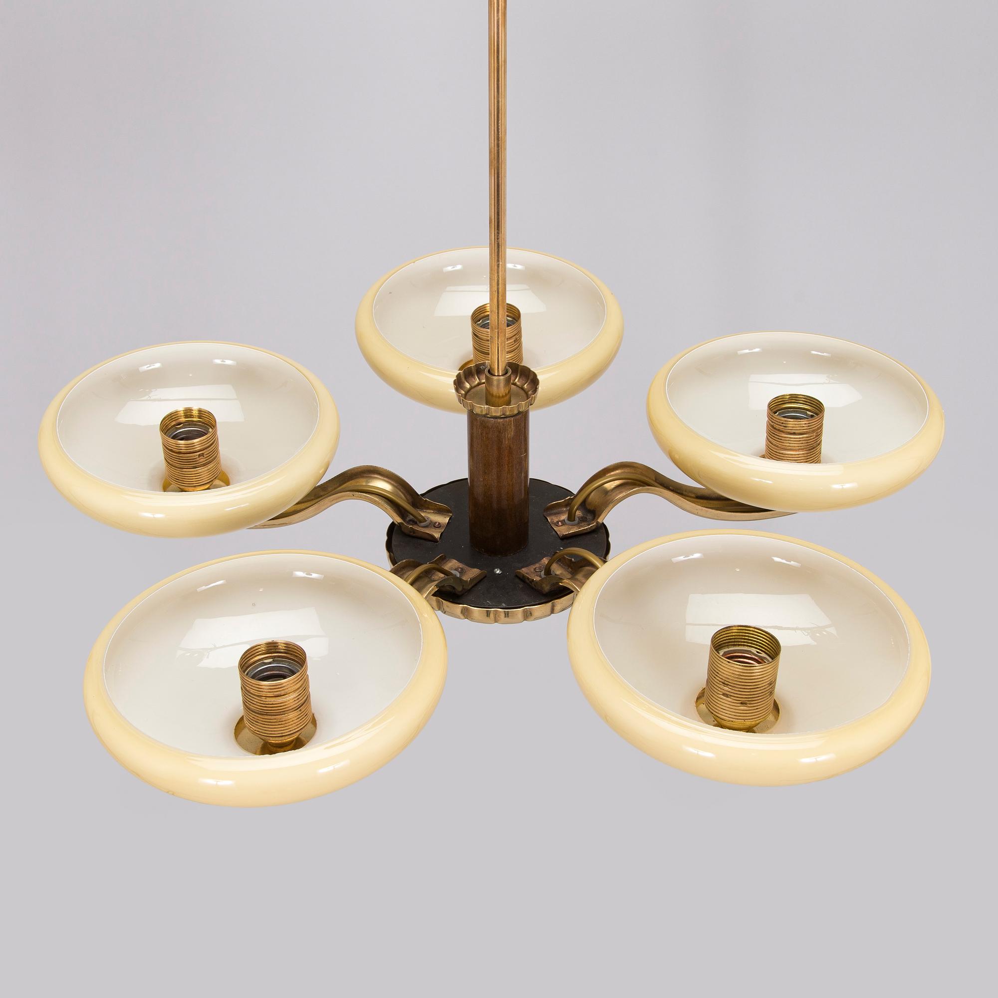 Paavo Tynell, a 1930's pendant light for Taito.