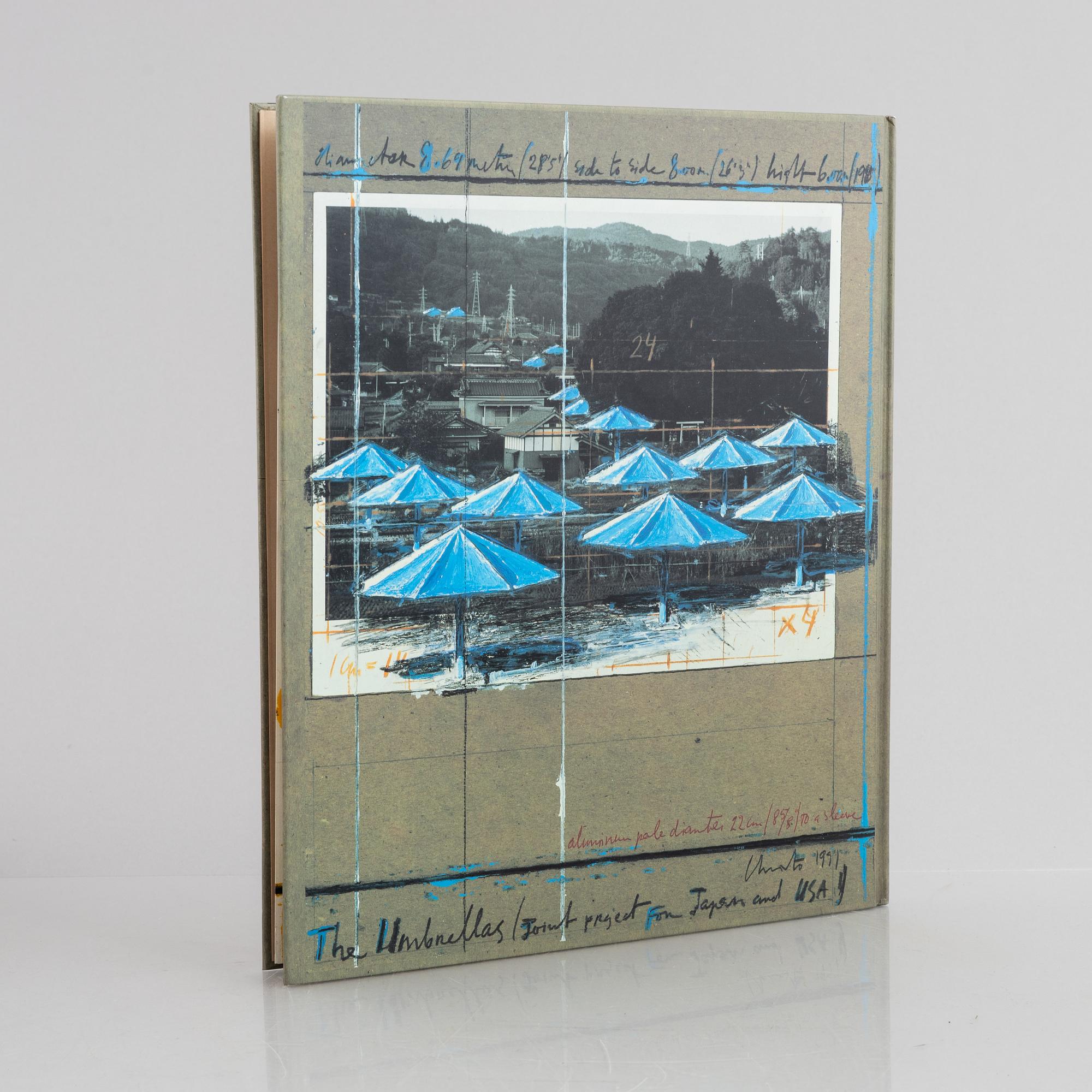 Christo, Book, "The Accordion-Fold Book for The Umbrellas (Japan and U.S.A), Bedfords Arts Publisher, 1991.