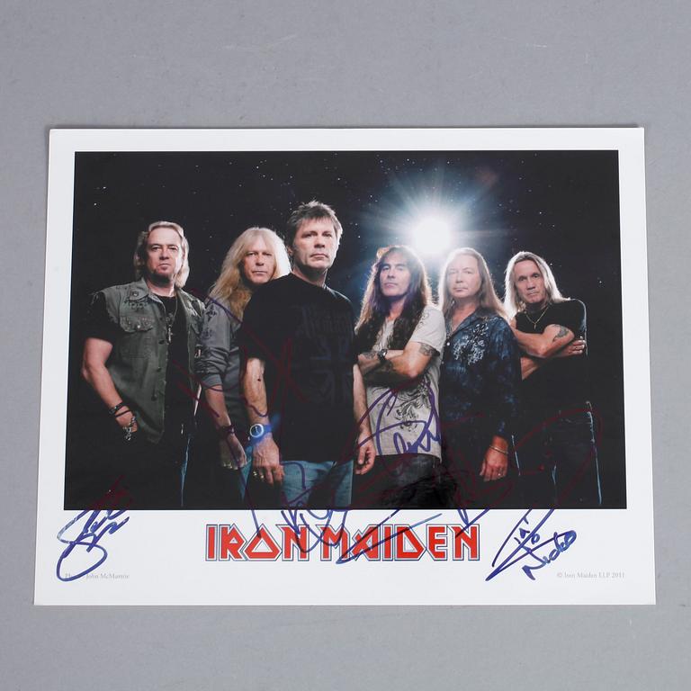 IRON MAIDEN, foto med autografer.