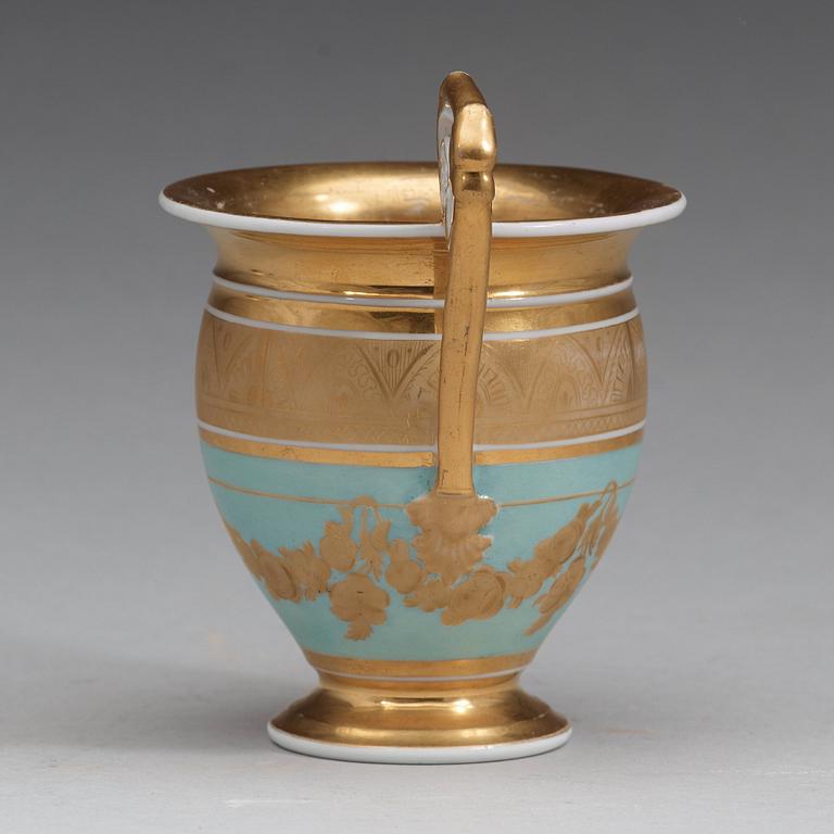 KOPP med FAT, porslin. Ryssland, Gardner, Empire, tidigt 1800-tal.