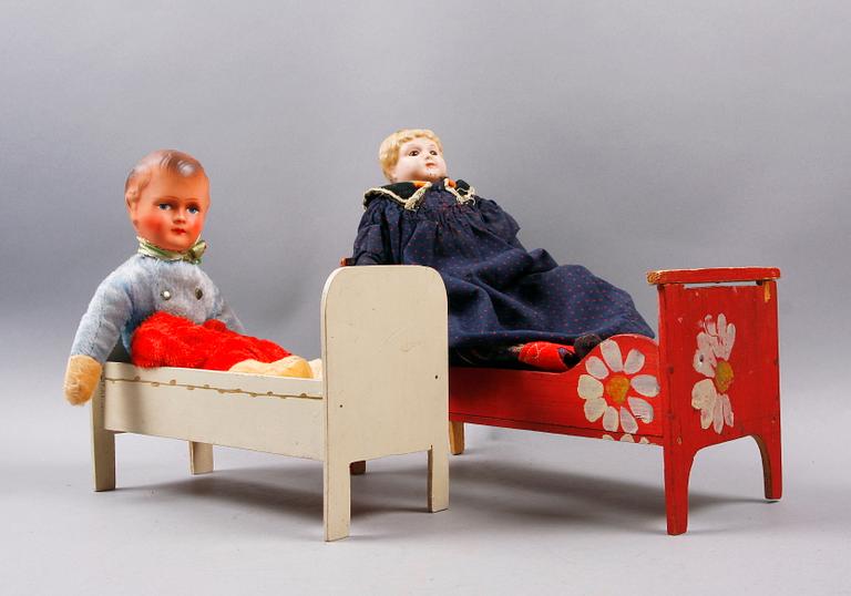 PARTI DOCKOR OCH DOCKSÄNGAR.