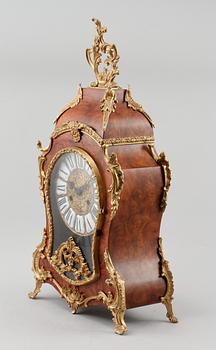 BORDSUR, Louis XV-stil, 1900-talets andra hälft.