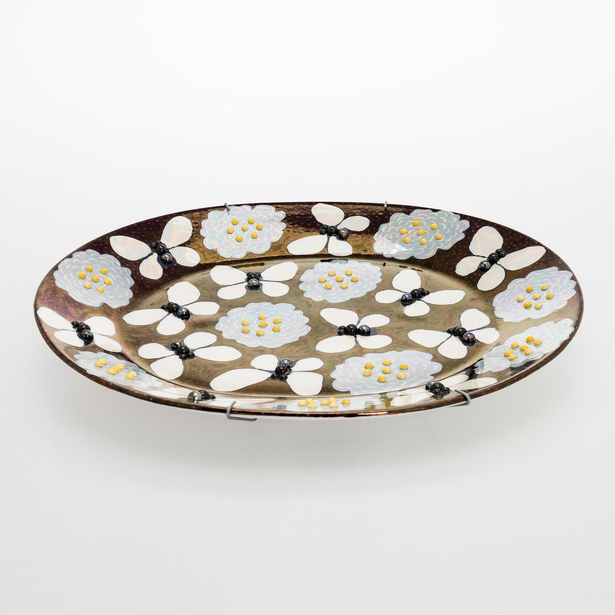 Birger Kaipiainen, a ceramic 'Butterfly' plate for Arabia Art 1982, signed and numbered II 0/300.