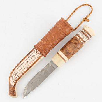 Anders Sunna, a reindeer horn knife, signed.