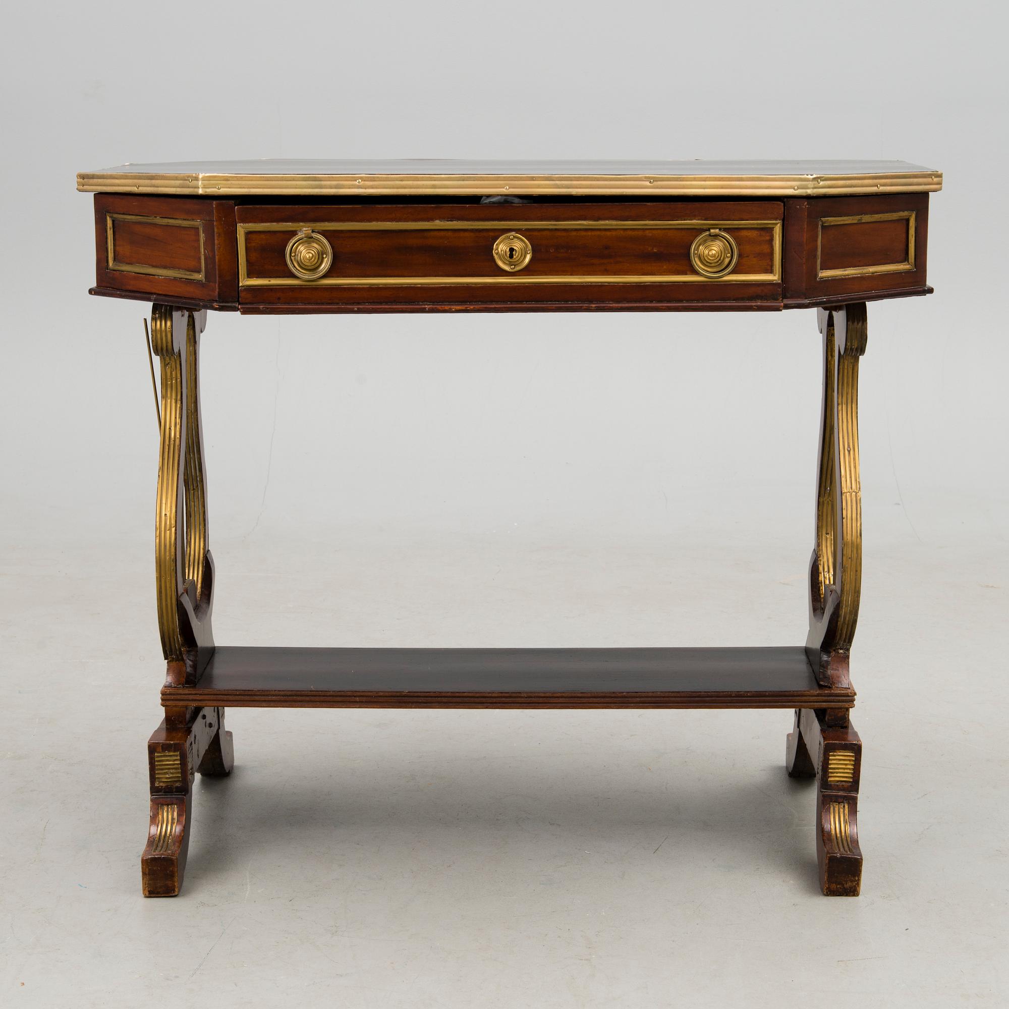 BORD, Ryssland Jacobstil, 1800-talets början.