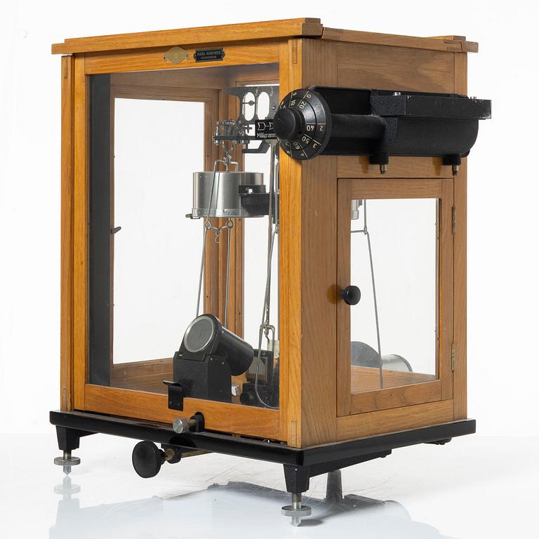 Apoteksvåg, Axel Kistner Stockholm, Galileo Sartorius Milano", 1900-talets första hälft.