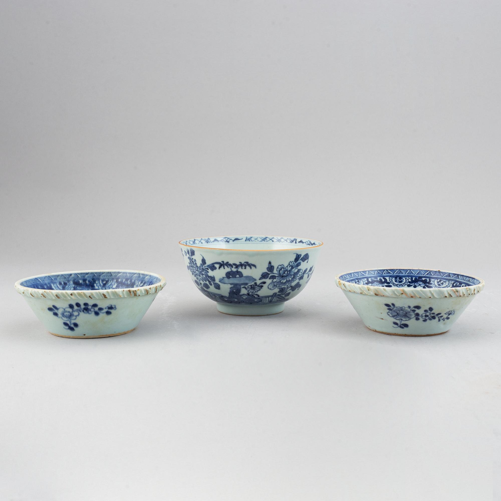 Matservis, 37 delar, kompaniporslin. Qingdynastin, Qianlong (1736-95).